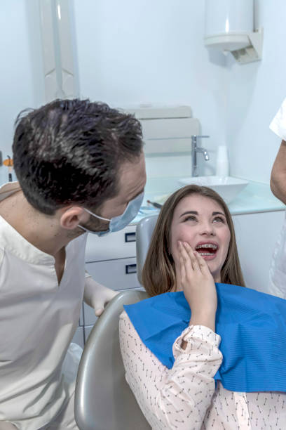 Best Holiday Emergency Dentist in Briarcliff, TX